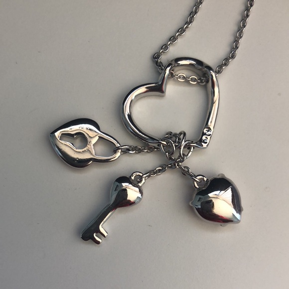 Swarosvski Pink Heart Lock & Key Pendant Necklace - Picture 4 of 6